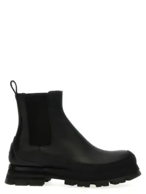 'Wander' ankle boots MCQUEEN Black