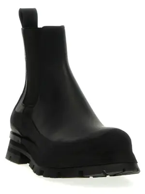 'Wander' ankle boots 777807WIEQ31000 MCQUEEN Black