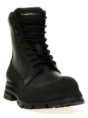'Wander' ankle boots 777808WIEQ11000 MCQUEEN Black