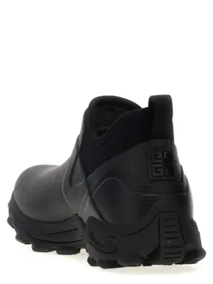 'Bogs' low ankle boots Man GIVENCHY Black