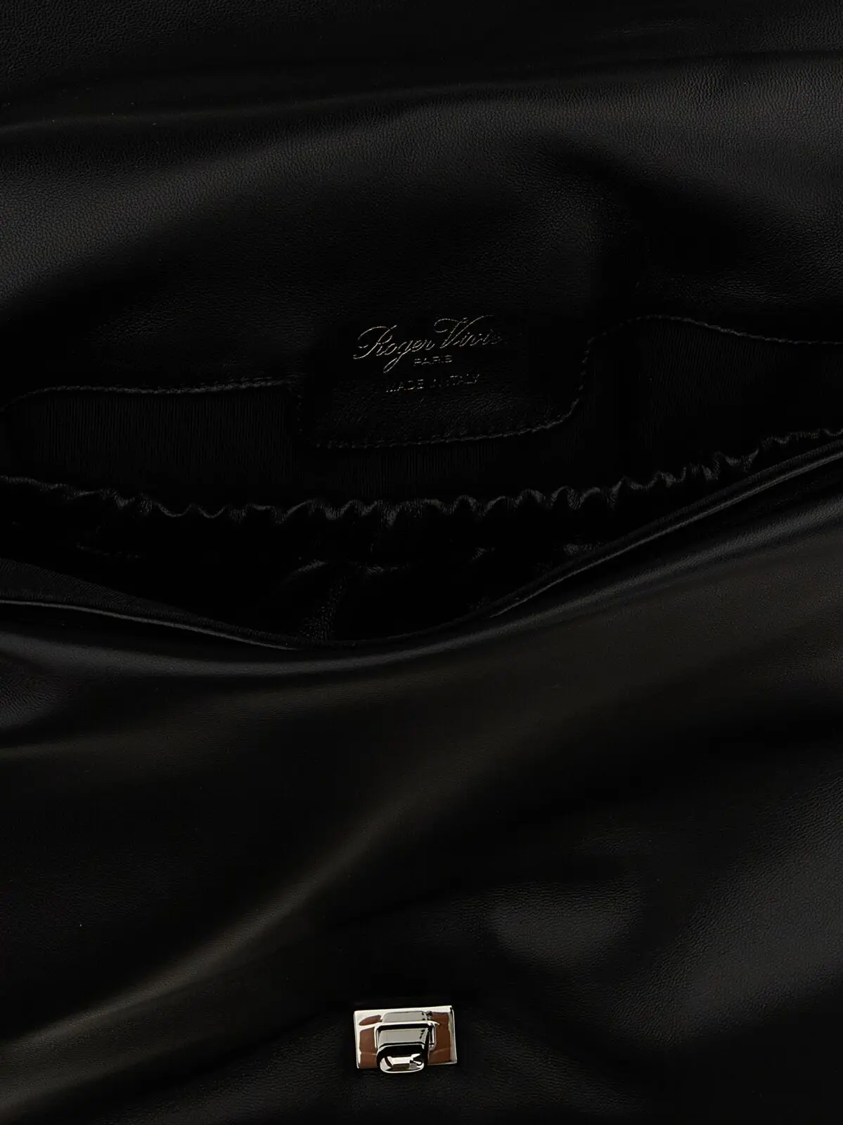 Сумка на плече Roger Vivier Viv Choc Large Чорна 4 'Viv' Choc Large' shoulder bag 100% napa leather ROGER VIVIER Black