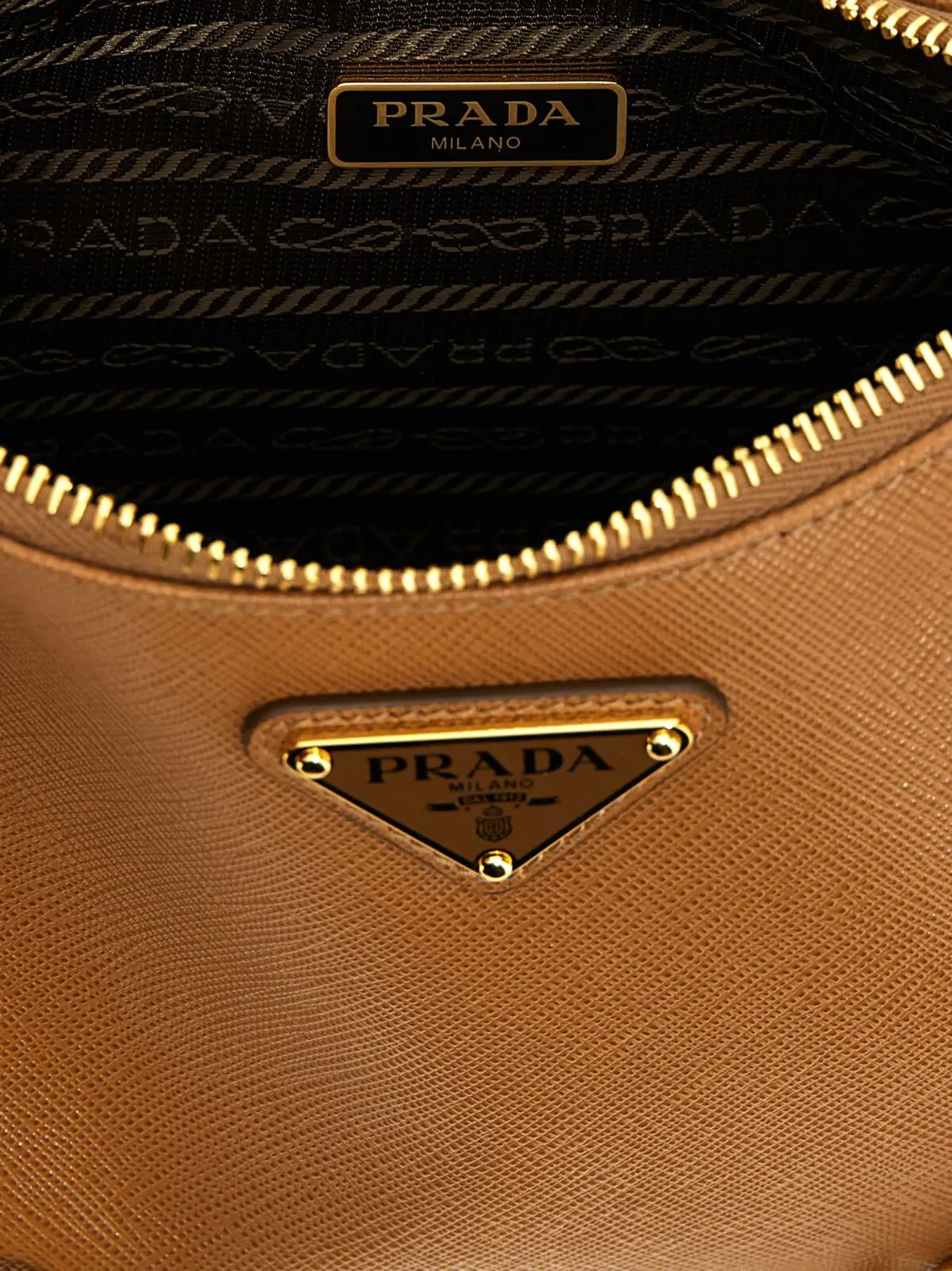 Сумка крос-боді Prada Prada Re-Edition 2005 Коричнева 4 'Prada Re-Edition 2005' crossbody bag 100% calfskin leather (Bos Taurus) PRADA Brown