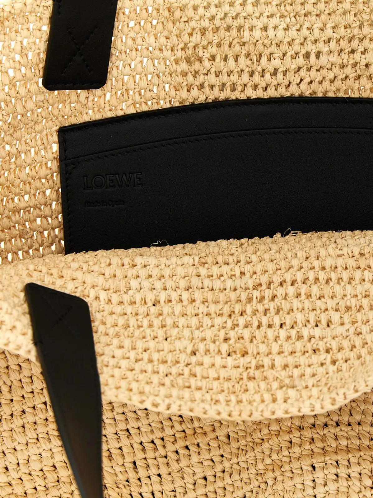 Сумка шопер Loewe Punch Hole середня Бежева 4 Medium 'Punch Hole' shopping bag 75% raffia 25% calf leather LOEWE Beige