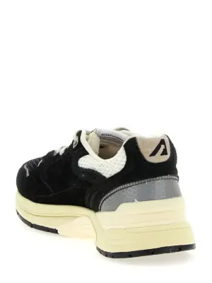 'Hyperway Low' sneakers Man AUTRY Black