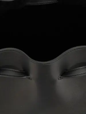 Valentino Garavani VLogo Signature shoulder bag 100% calfskin leather (Bos Taurus) VALENTINO GARAVANI Black