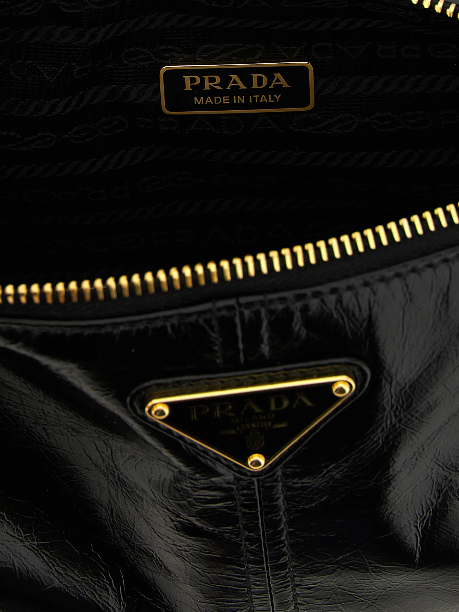 Сумка через плече Prada Re-Edition 2002 Medium Чорна 4 'Prada Re-Edition 2002' medium shoulder bag 100% calfskin leather (Bos Taurus) PRADA Black