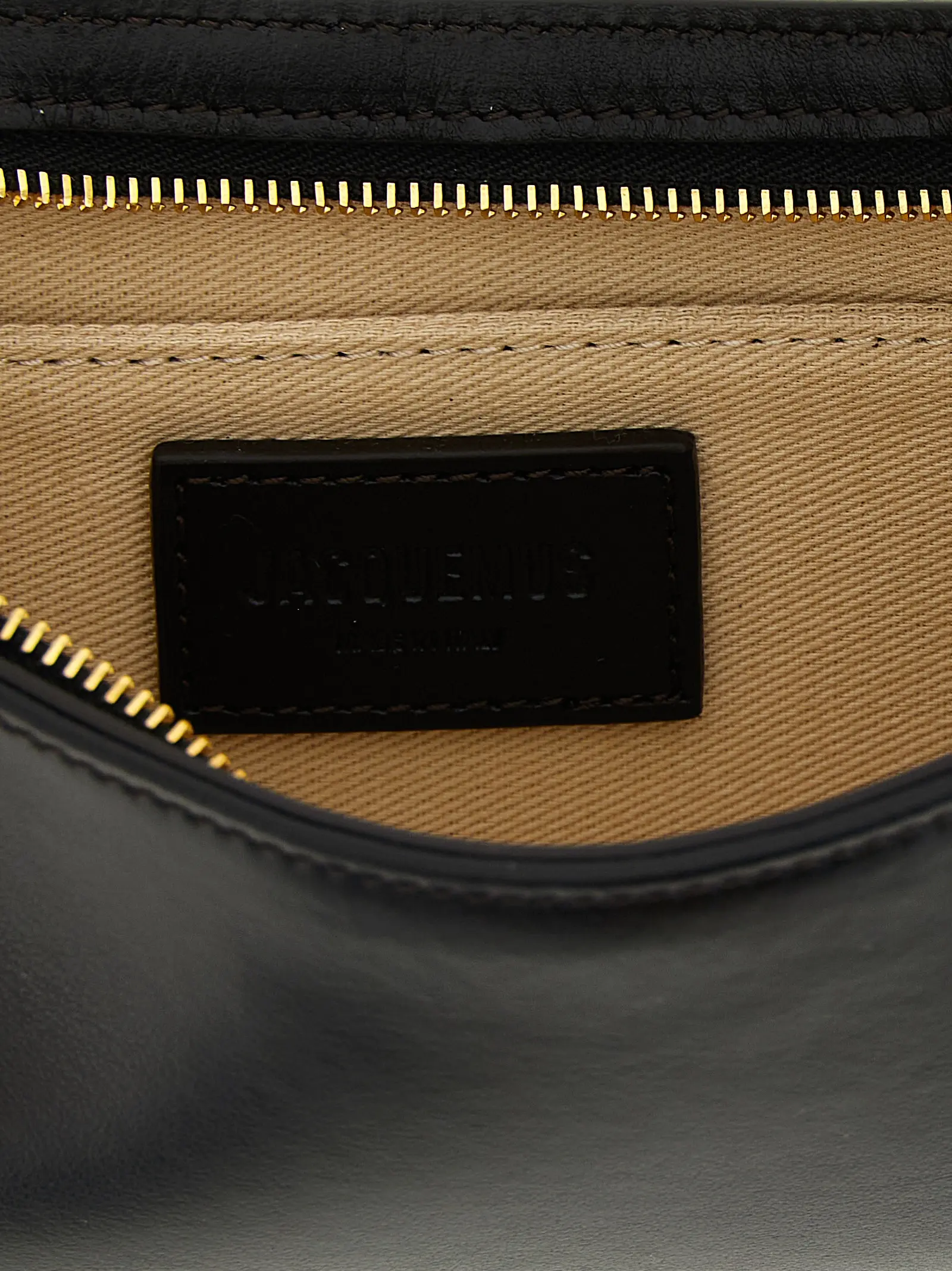 Сумка через плече Jacquemus Le Bisou Perle Чорна 4 'Le Bisou Perle' shoulder bag 100% cow leather (Bos Taurus) JACQUEMUS Black