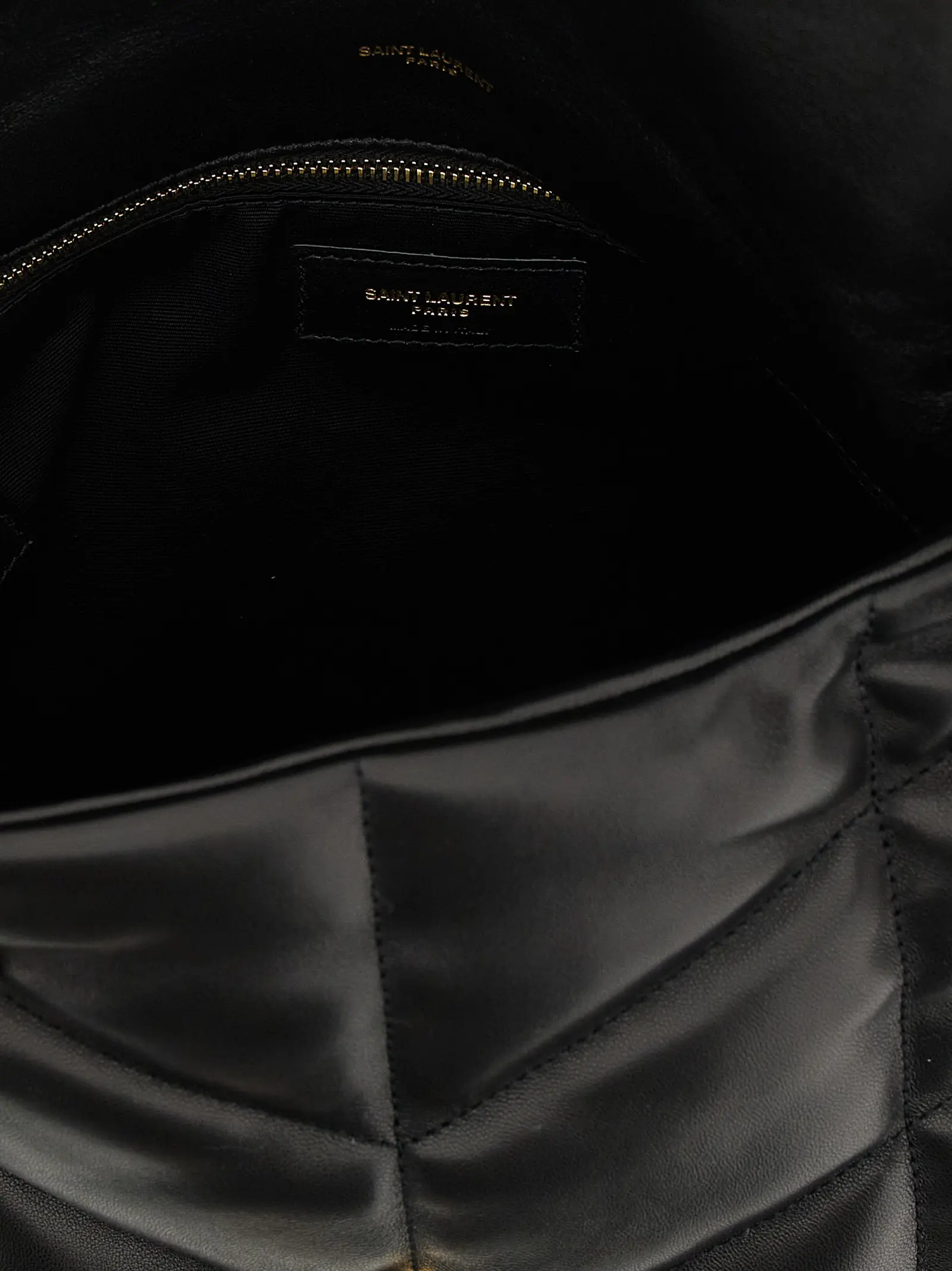 Середня сумка через плече Loulou Puffer Saint Laurent Чорна 4 'Loulou Puffer' medium shoulder bag 100% lamb leather (Ovis aries) SAINT LAURENT Black