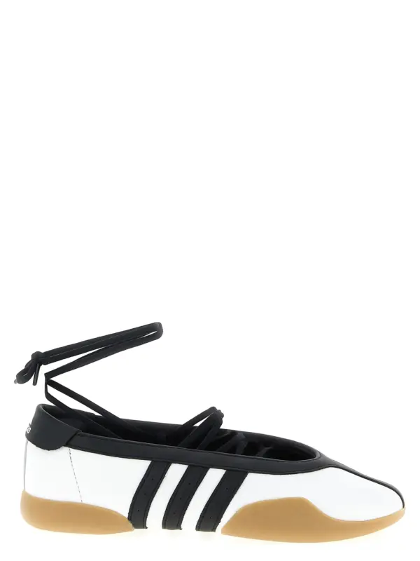 'Taekwondo Mei' ballet flats ADIDAS ORIGINALS White/Black