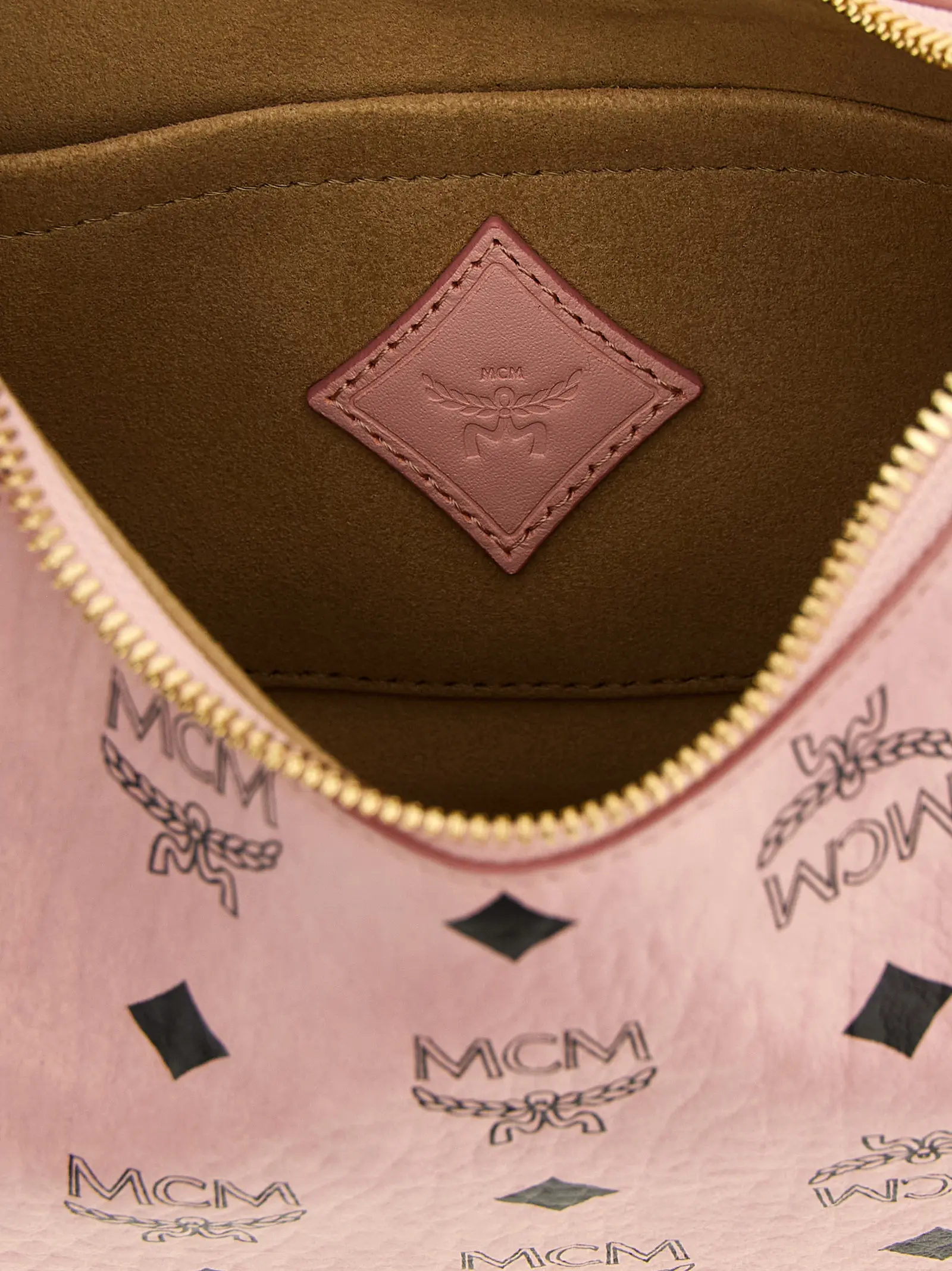 Сумка через плече Aren Crescent Hobo Mcm Рожева 4 'Aren Crescent Hobo' shoulder bag 63% polyurethane 20% polyester 17% cotton MCM Pink