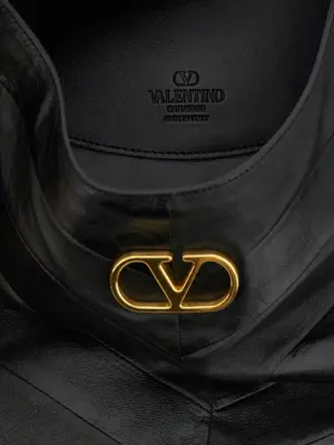 Valentino Garavani 'Hoboho' medium shoulder bag 100% lamb leather (Ovis aries) VALENTINO GARAVANI Black